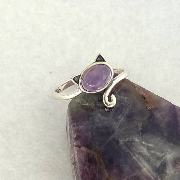 Sterling Silver 925 Oval Amethyst Cabochon Kitty Cat Band Ring Size 5 Cat Lover - Picture 6 of 16